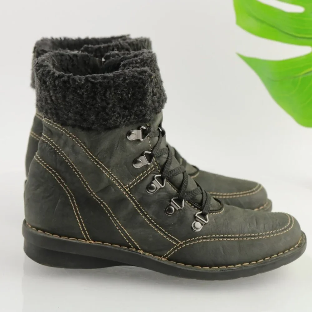 Clarks Womens Nikki Imperial Boot Size 8.5 Black Leather Lace Up Faux Fur Bootie